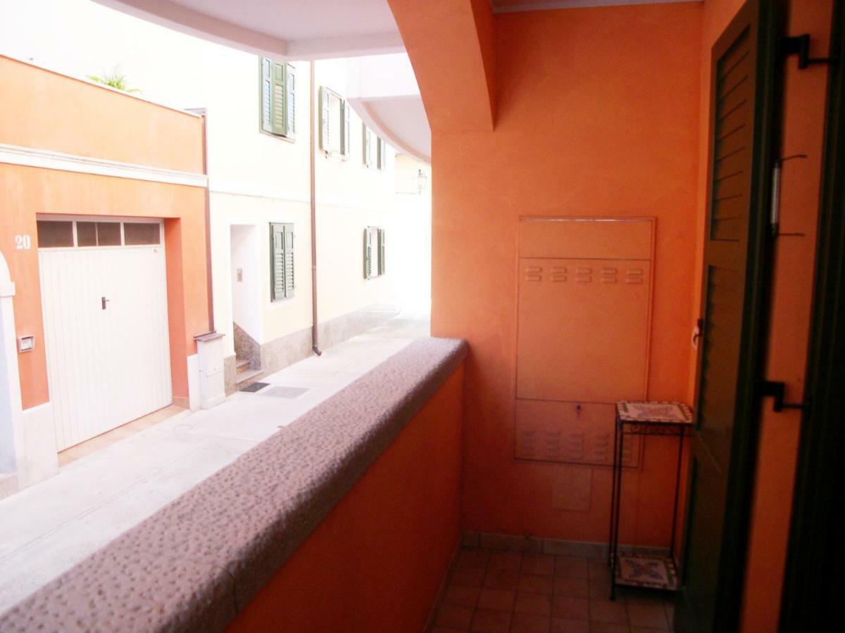 Gloria Apartment *