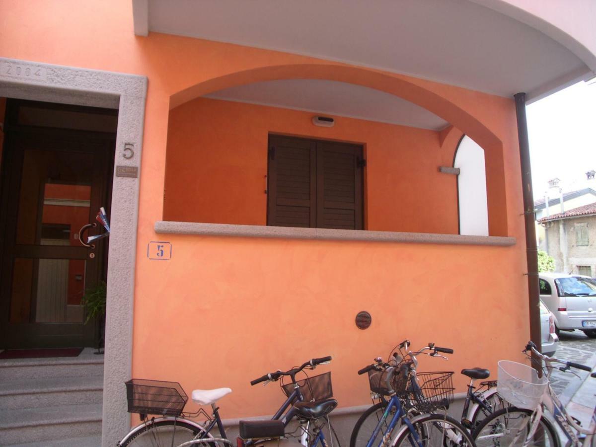 Gloria Apartment *